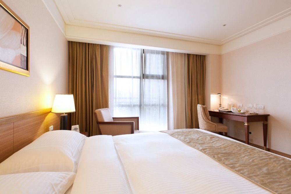 Fullon Hotel Taoyuan Exterior foto